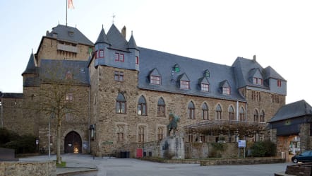 Relocation nach Solingen: Ein Leitfaden für ausländische Softwareentwickler