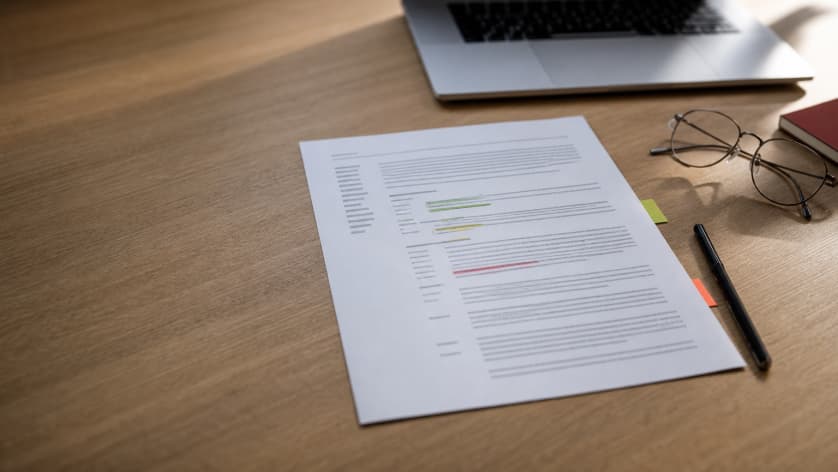 Arbeitszeugnis IT: lesen, verhandeln, nutzen — inkl. Musterformulierungen
